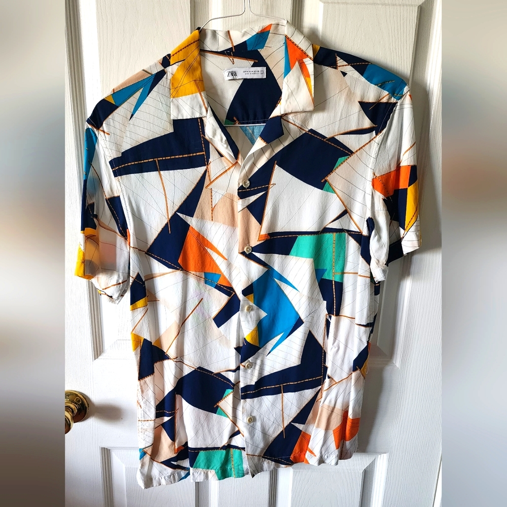 Zara Retro Abstract Print Short Sleeve Button Down Shirt